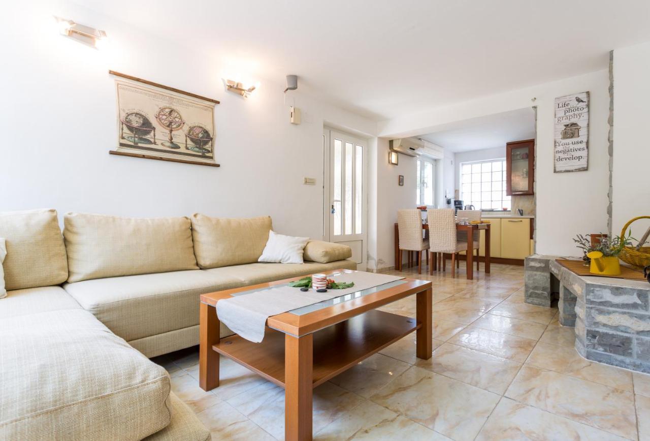 Molnar Resort Apartment Sergej Brzac Ngoại thất bức ảnh