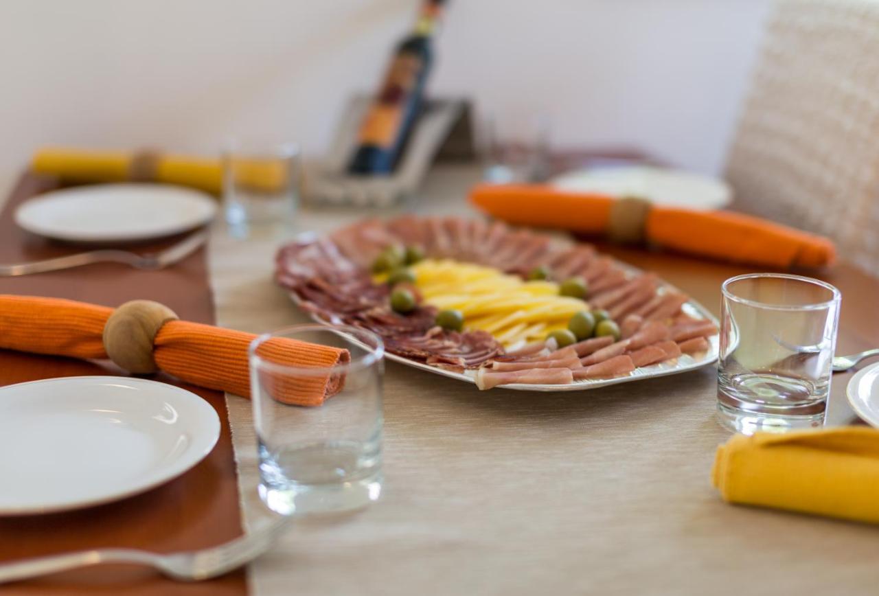 Molnar Resort Apartment Sergej Brzac Ngoại thất bức ảnh