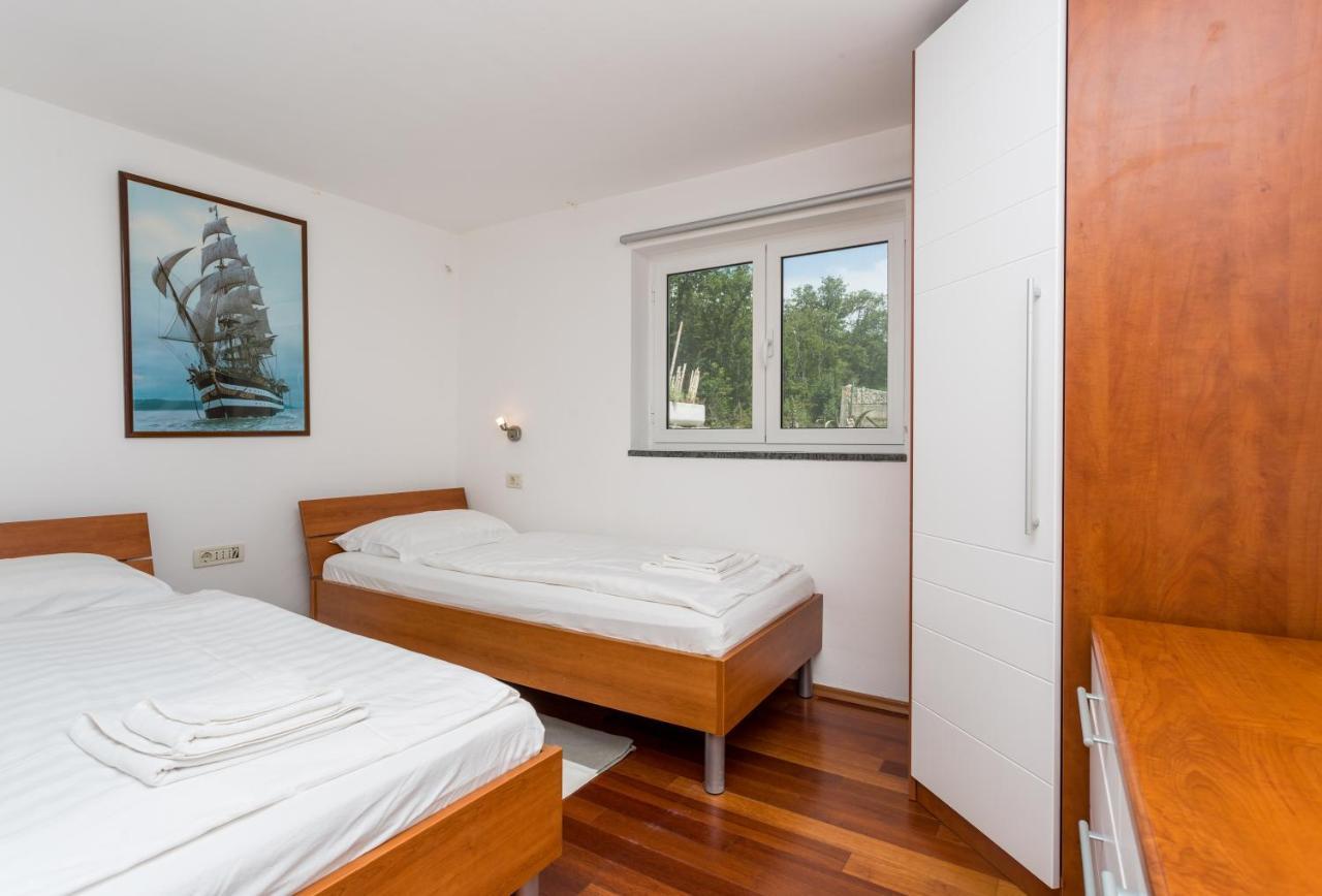 Molnar Resort Apartment Sergej Brzac Ngoại thất bức ảnh